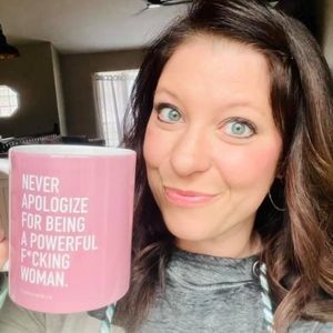 Meet your Posher, Courtney